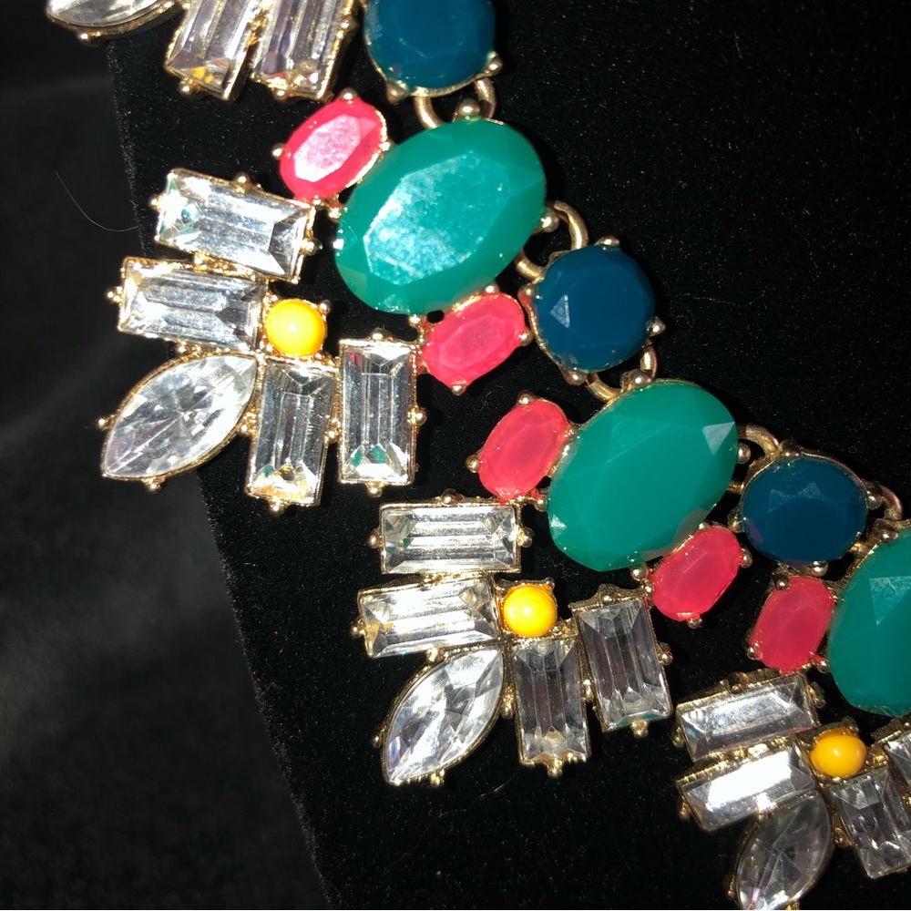 Sparkly rhinestone colored necklace - Picture 5 of 11